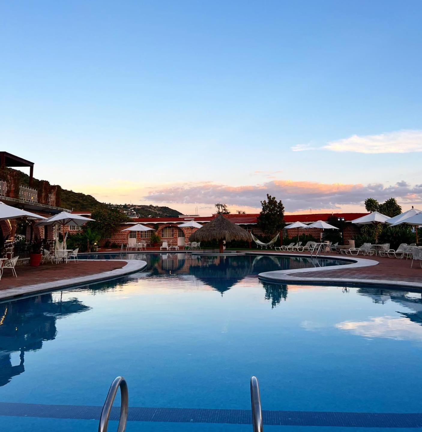 Mama Chuy Hotel & Villas San Juan Cosalá Eksteriør billede