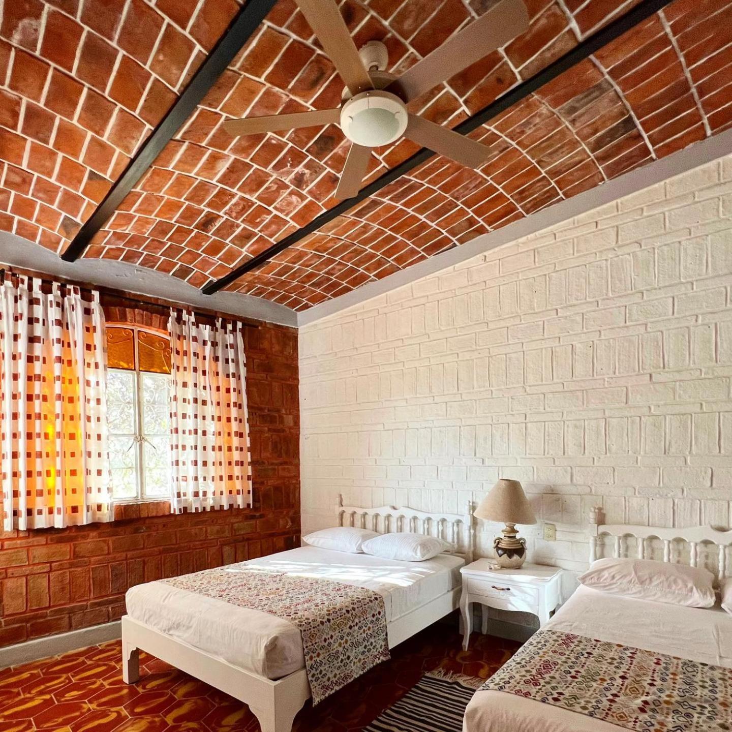 Mama Chuy Hotel & Villas San Juan Cosalá Eksteriør billede